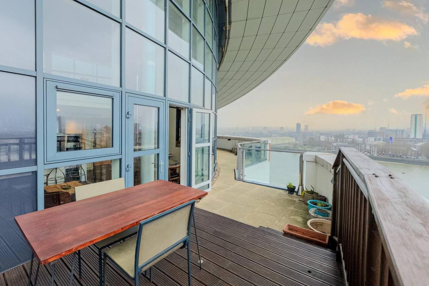 London Canary Wharf Riverside Penthouse Apartment Eksteriør bilde